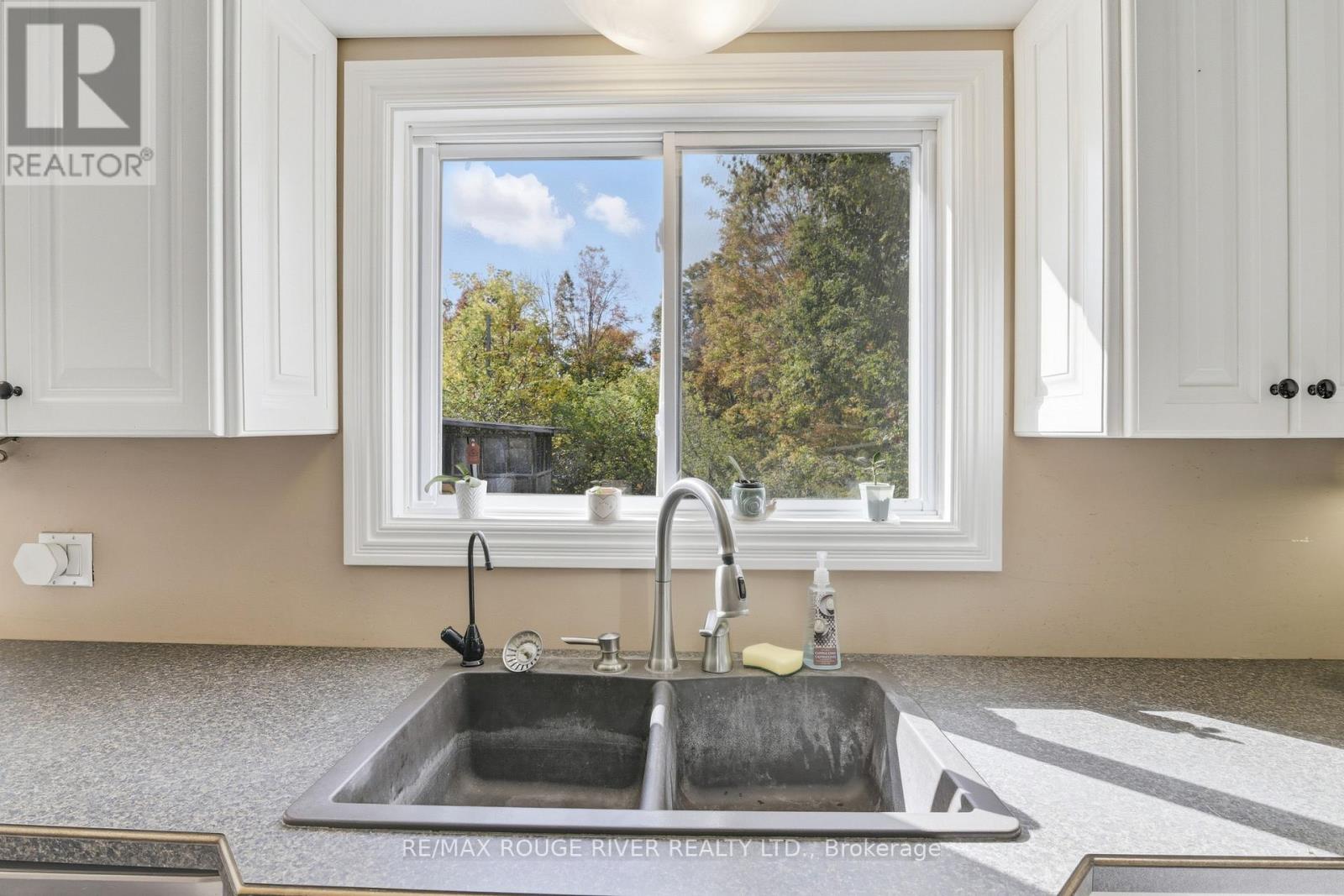 122 County Road 4 Road E, Douro-Dummer, Ontario  K0L 1S0 - Photo 12 - X12456644