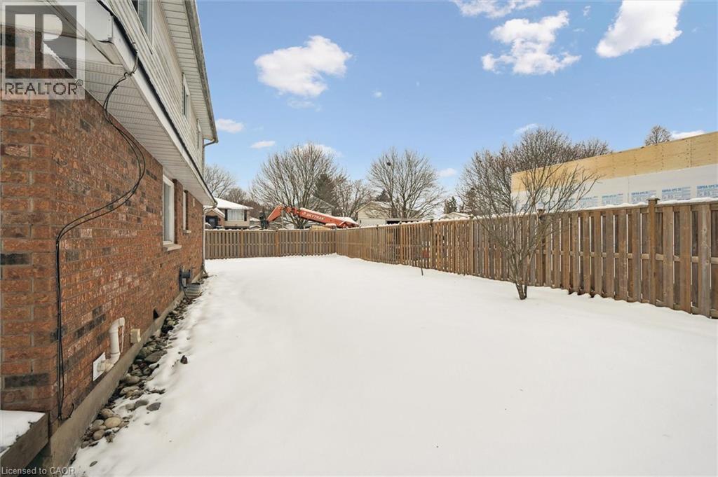 107 Foxridge Drive, Cambridge, Ontario  N3C 3V7 - Photo 37 - 40794316