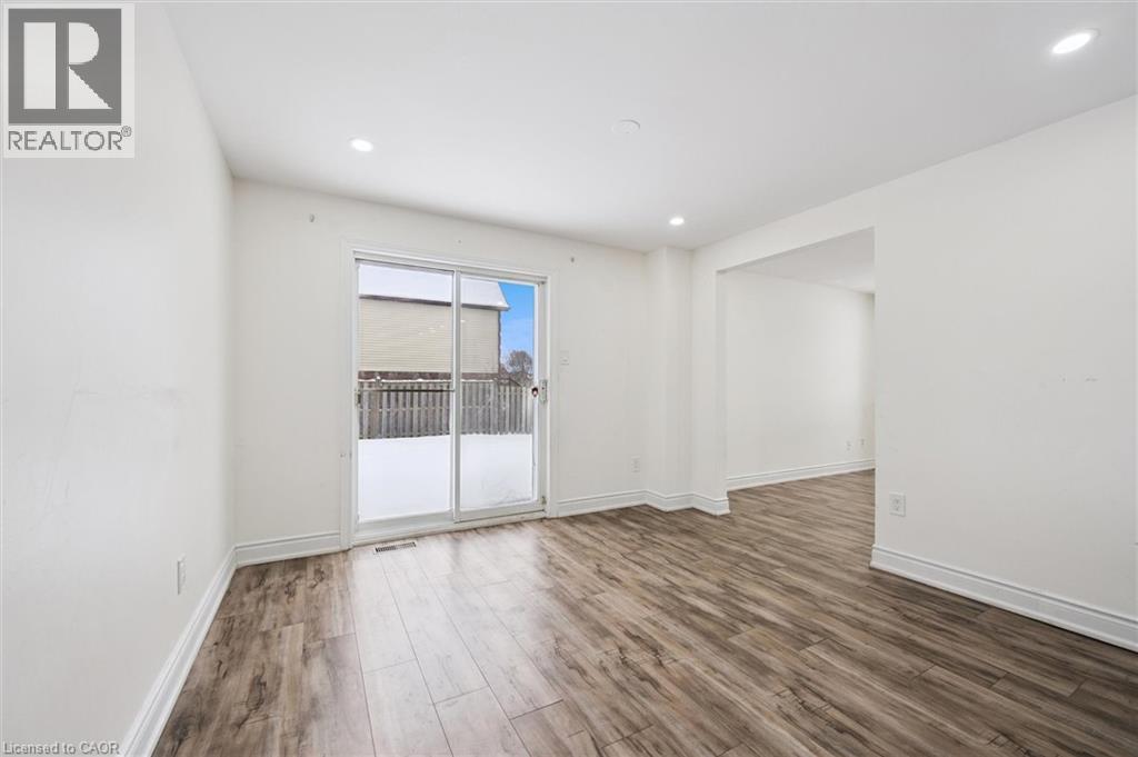 107 Foxridge Drive, Cambridge, Ontario  N3C 3V7 - Photo 12 - 40794316