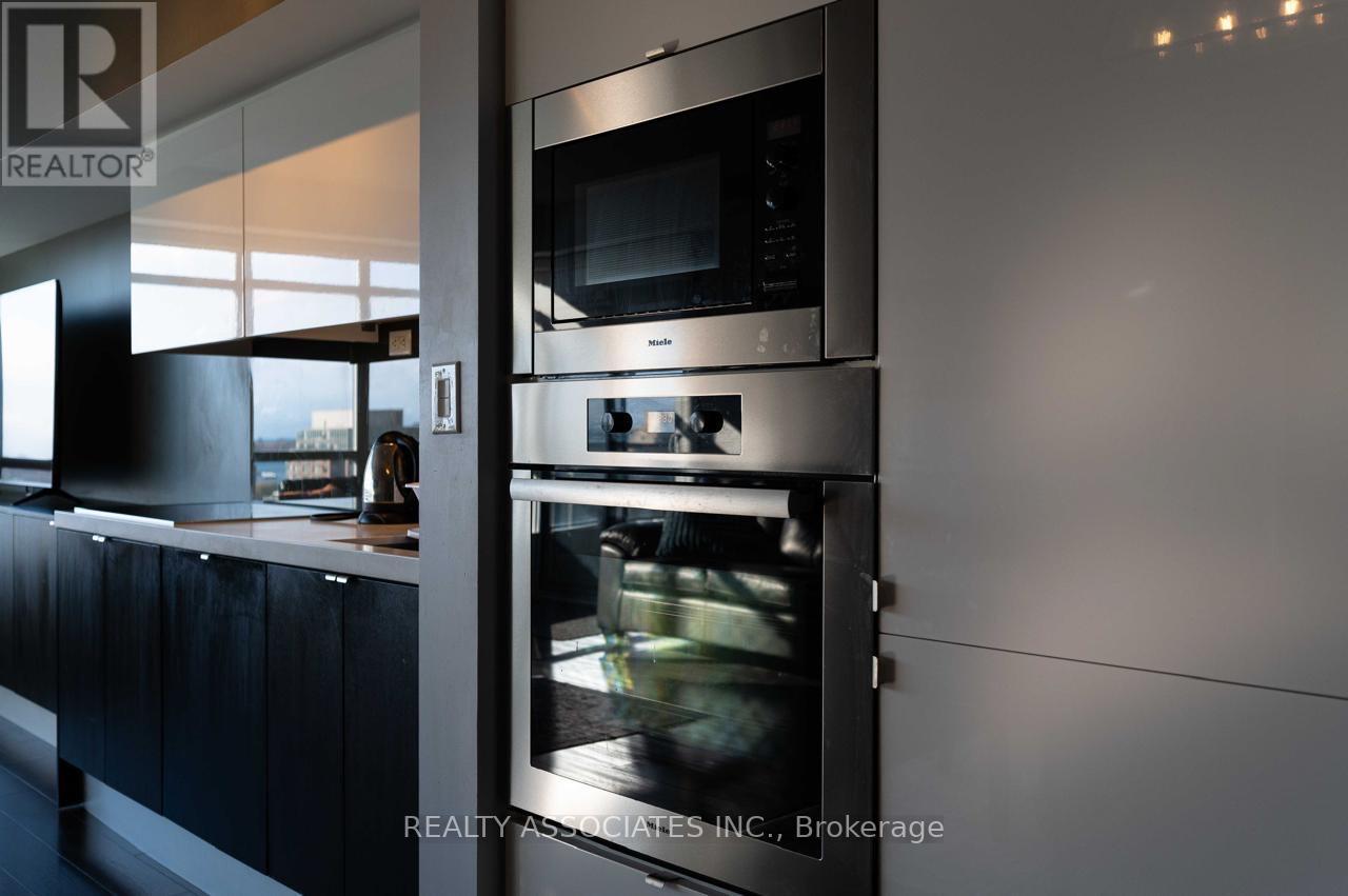 1001 - 151 Dan Leckie Way, Toronto, Ontario  M5V 4B2 - Photo 12 - C12660010