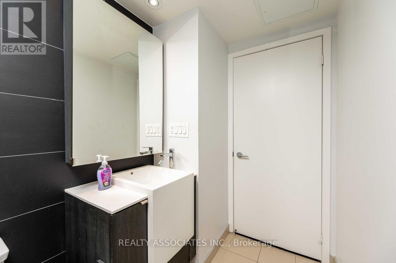 1001 - 151 Dan Leckie Way, Toronto, Ontario  M5V 4B2 - Photo 4 - C12660010