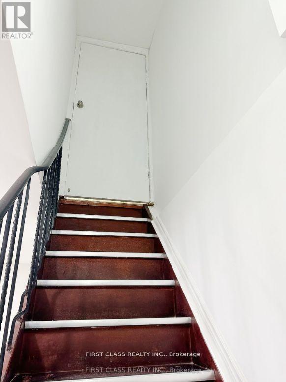 Basement - 338 Rhodes Avenue, Toronto, Ontario  M4L 3A3 - Photo 6 - E12659996