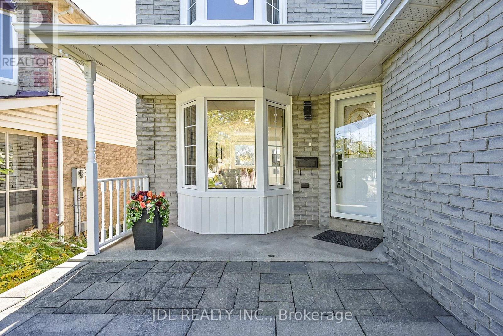 1093 Glenanna Road, Pickering, Ontario  L1V 5B5 - Photo 2 - E12660014