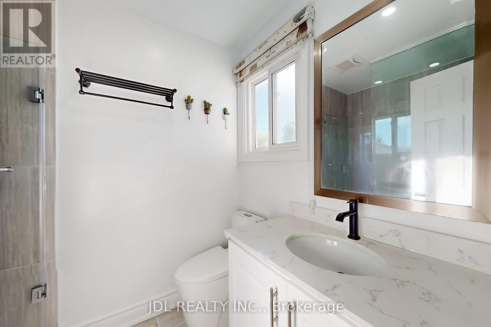 1093 Glenanna Road, Pickering, Ontario  L1V 5B5 - Photo 21 - E12660014