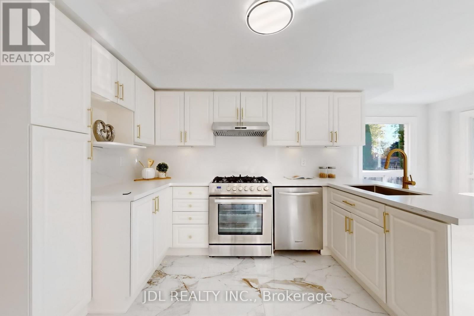 1093 Glenanna Road, Pickering, Ontario  L1V 5B5 - Photo 9 - E12660014