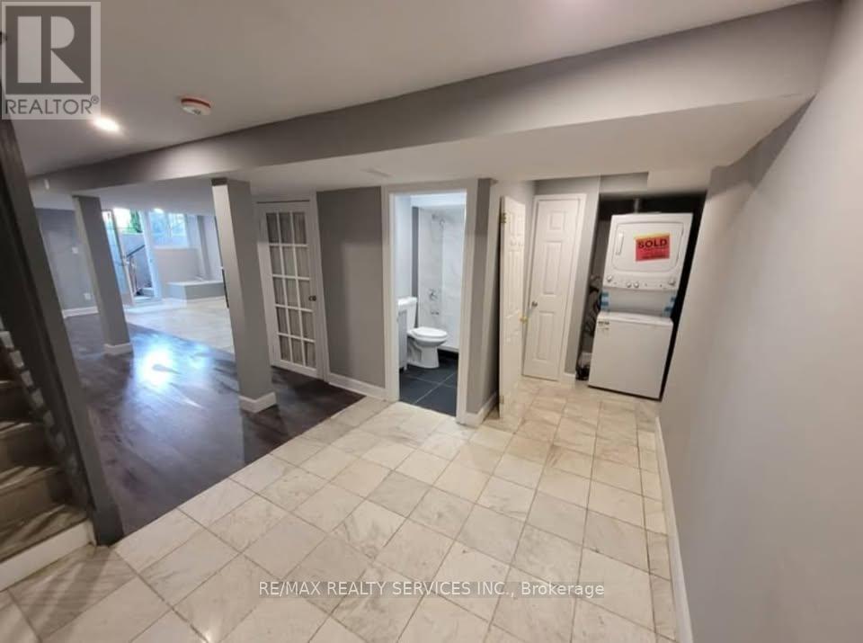 30 Sweet Bria Lane, Brampton, Ontario  L6Z 4V2 - Photo 2 - W12660004