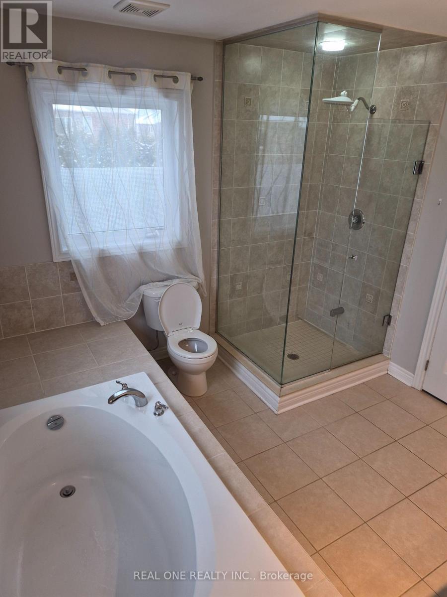 180 Harvest Hills Boulevard, East Gwillimbury, Ontario  L9N 0C1 - Photo 12 - N12659286