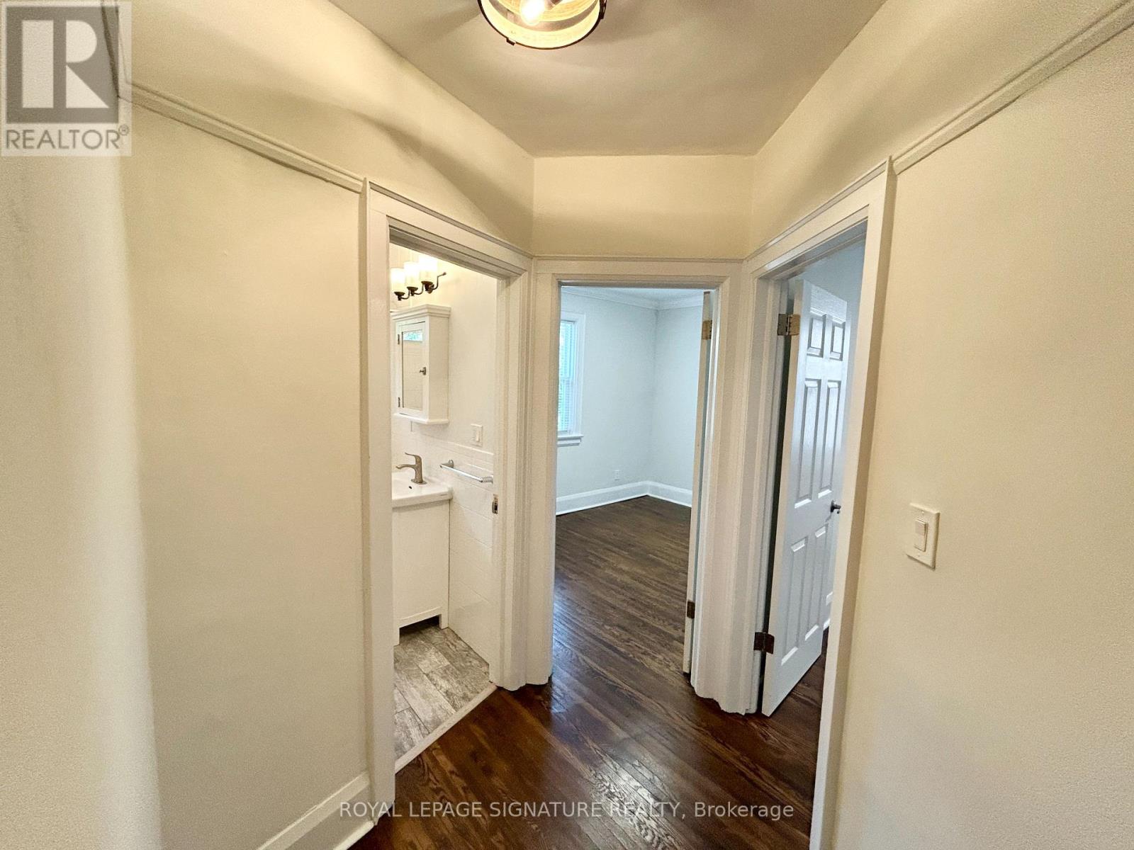 Main - 39 Scarboro Beach Boulevard, Toronto, Ontario  M4E 2W9 - Photo 21 - E12660024