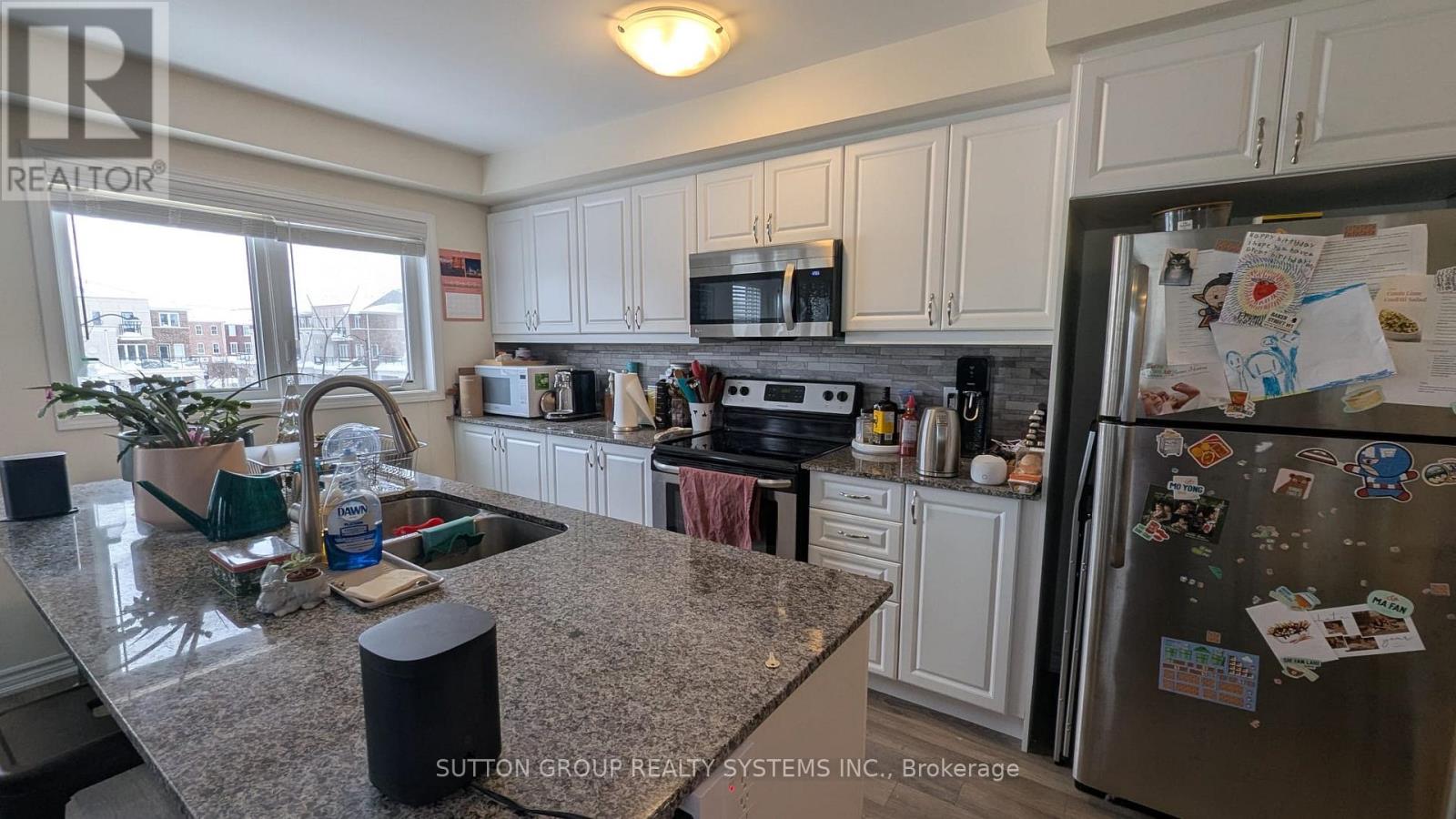 917 Apple Hill Lane, Kitchener, Ontario  N2R 0L7 - Photo 6 - X12660022