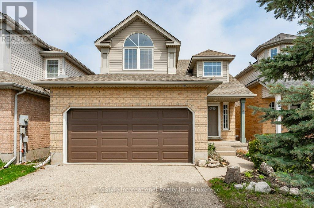 5 CAMM CRESCENT, Guelph, Ontario