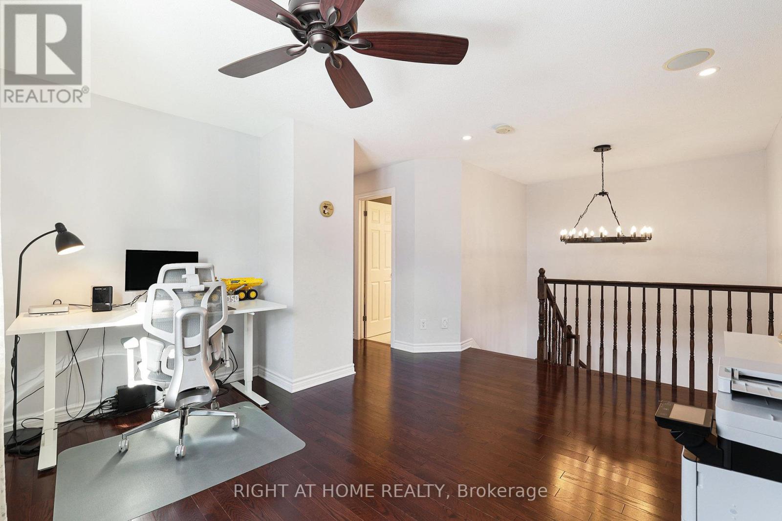 366 Forestbrook Street, Ottawa, Ontario  K2K 0B7 - Photo 15 - X12660040