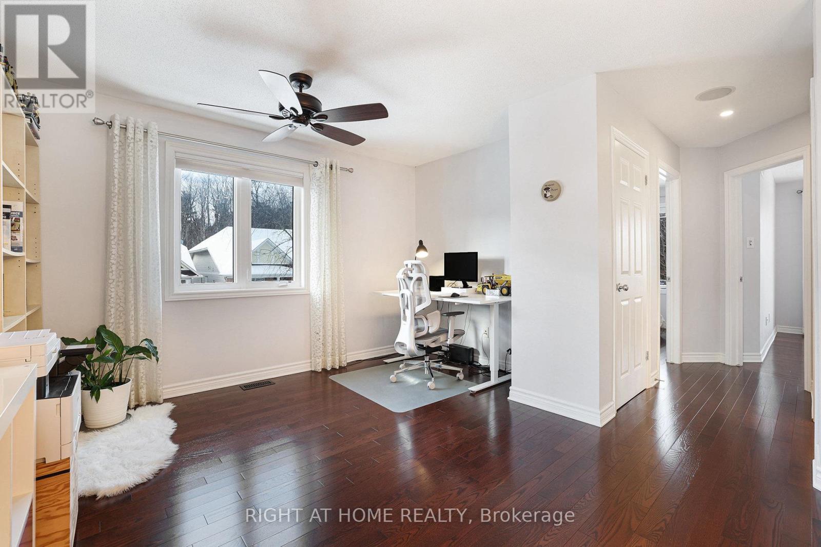 366 Forestbrook Street, Ottawa, Ontario  K2K 0B7 - Photo 16 - X12660040