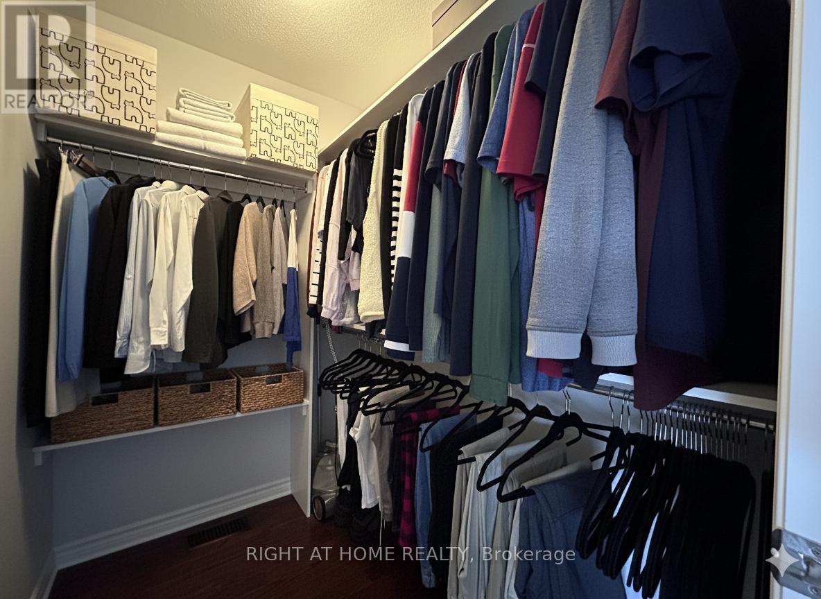 366 Forestbrook Street, Ottawa, Ontario  K2K 0B7 - Photo 20 - X12660040