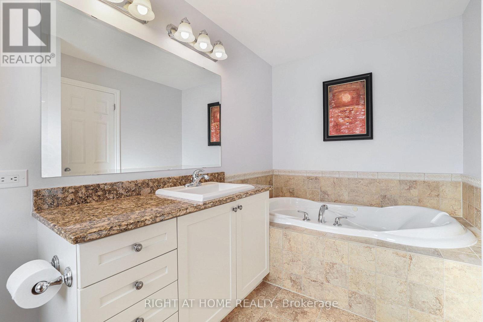 366 Forestbrook Street, Ottawa, Ontario  K2K 0B7 - Photo 22 - X12660040