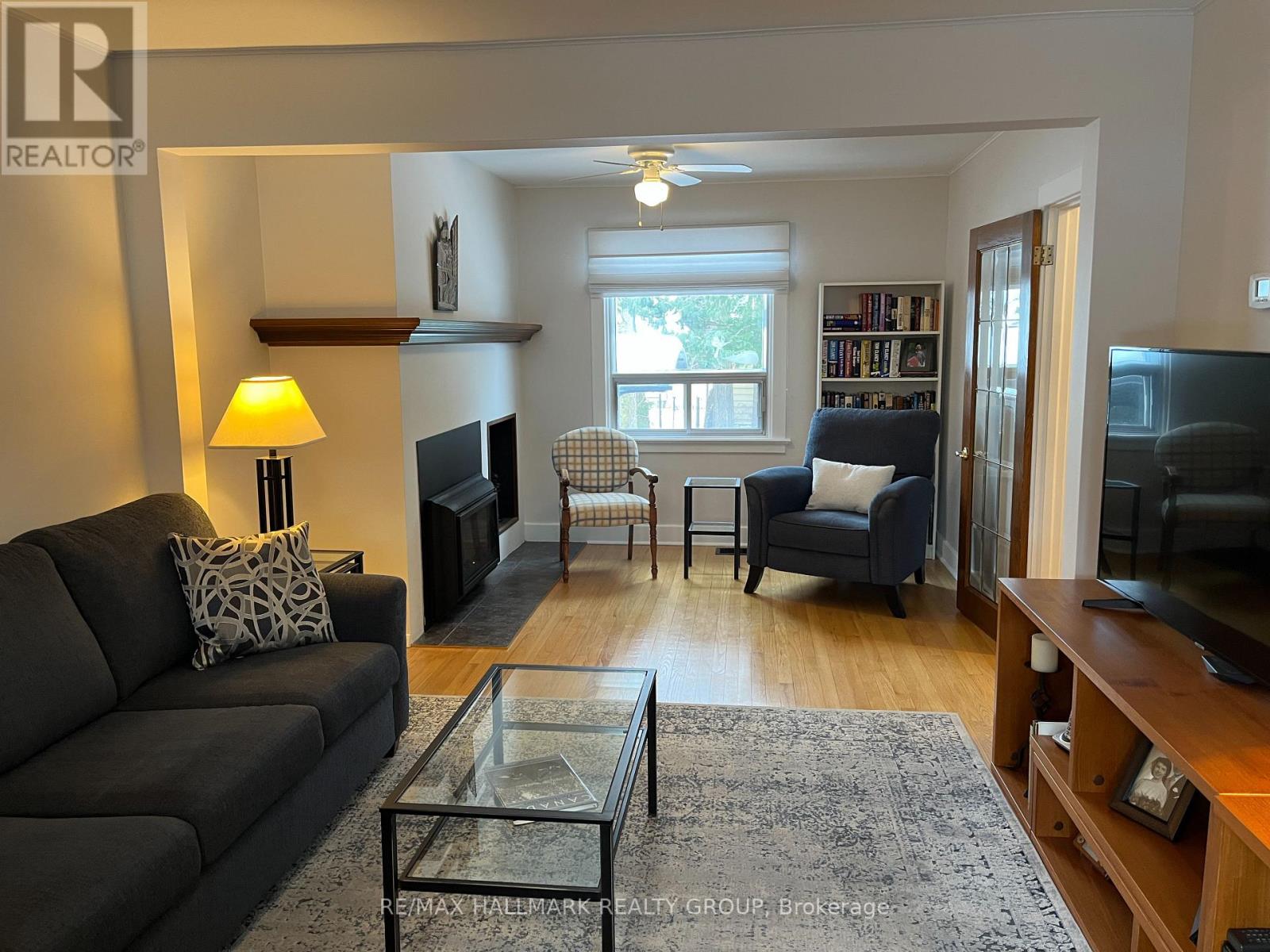 841 Dundee Avenue, Ottawa, Ontario  K2B 5S8 - Photo 3 - X12660046