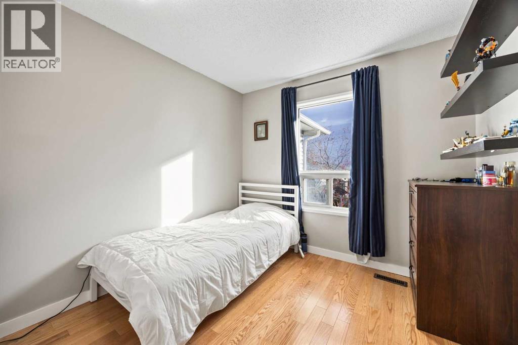 502 Signal Hill Green Sw, Calgary, Alberta  T3H 2Y4 - Photo 19 - A2267482