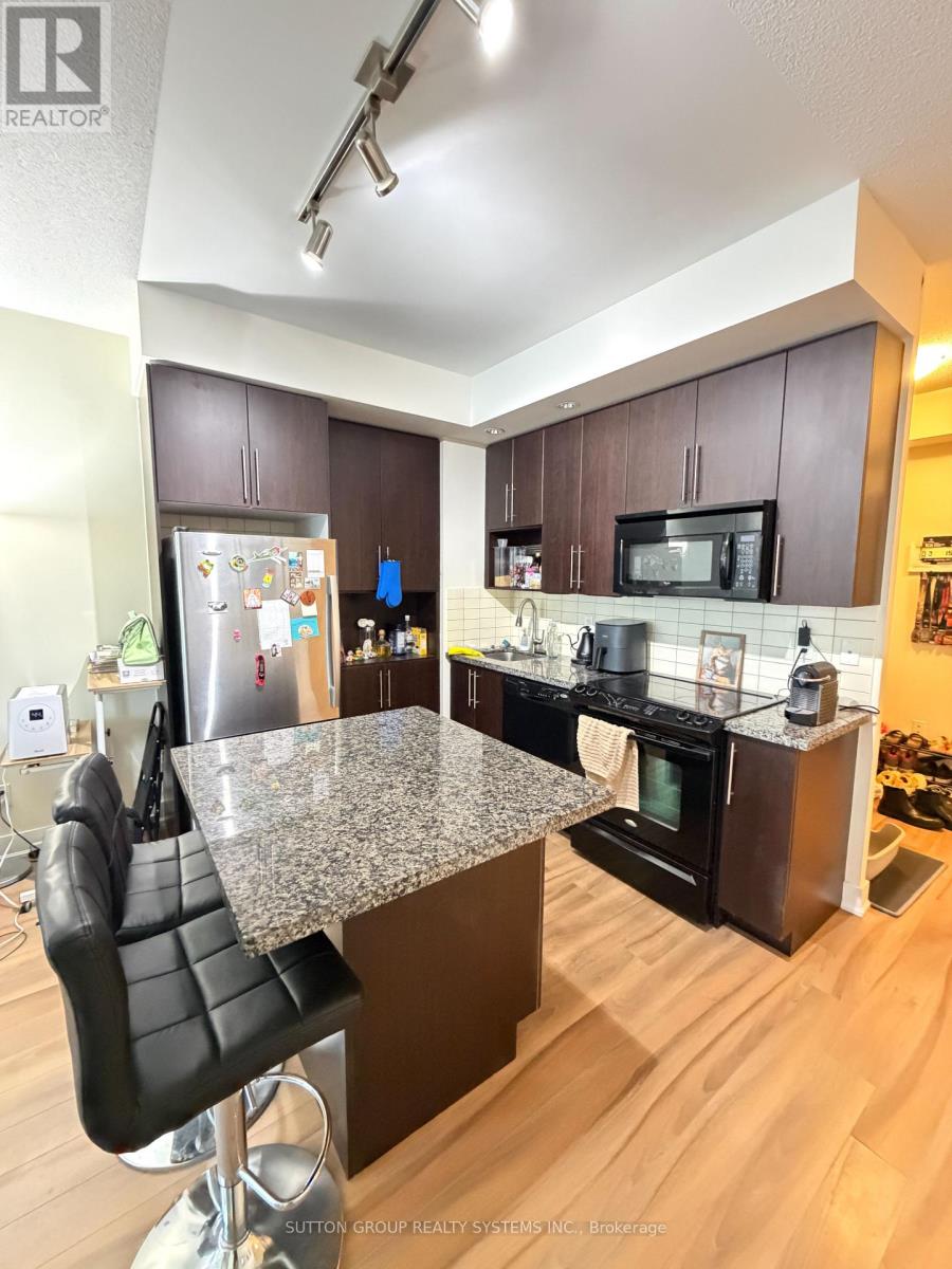 907 - 28 Linden Street, Toronto, Ontario  M4Y 0A4 - Photo 3 - C12660048