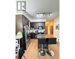 907 - 28 LINDEN STREET, Toronto, Ontario