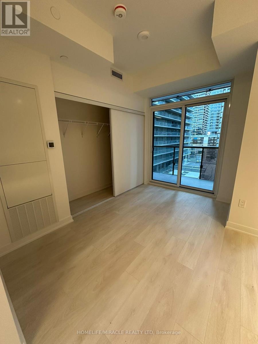 1003 - 117 Broadway Avenue, Toronto, Ontario  M4P 1V3 - Photo 3 - C12660054