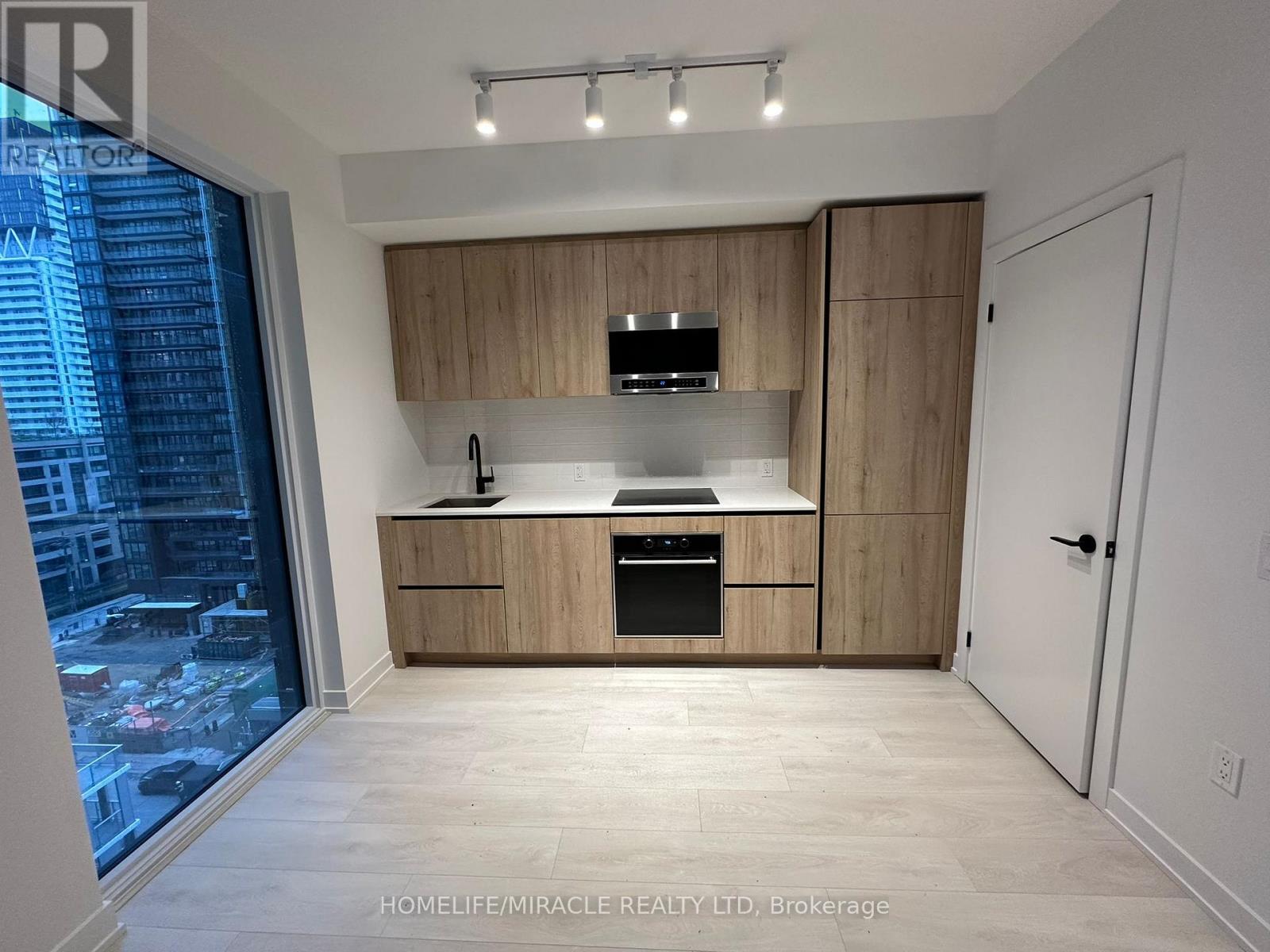 1003 - 117 Broadway Avenue, Toronto, Ontario  M4P 1V3 - Photo 5 - C12660054