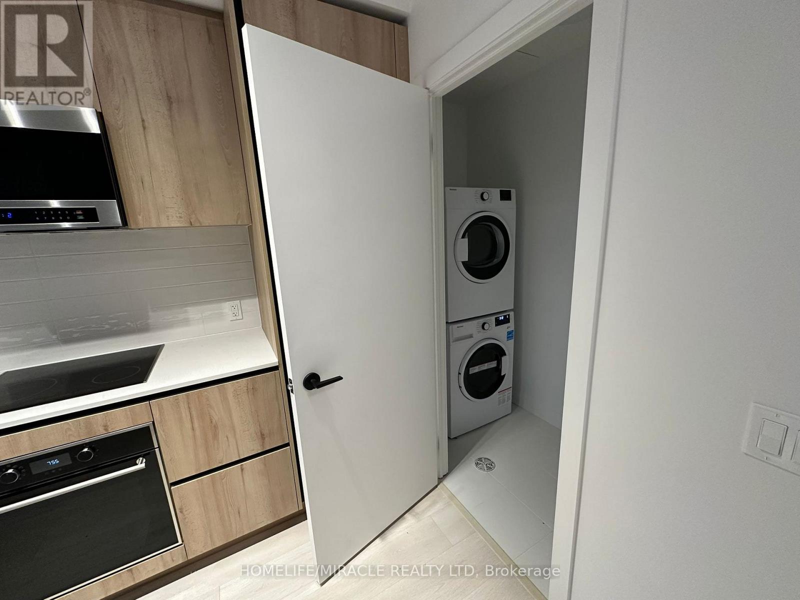 1003 - 117 Broadway Avenue, Toronto, Ontario  M4P 1V3 - Photo 9 - C12660054