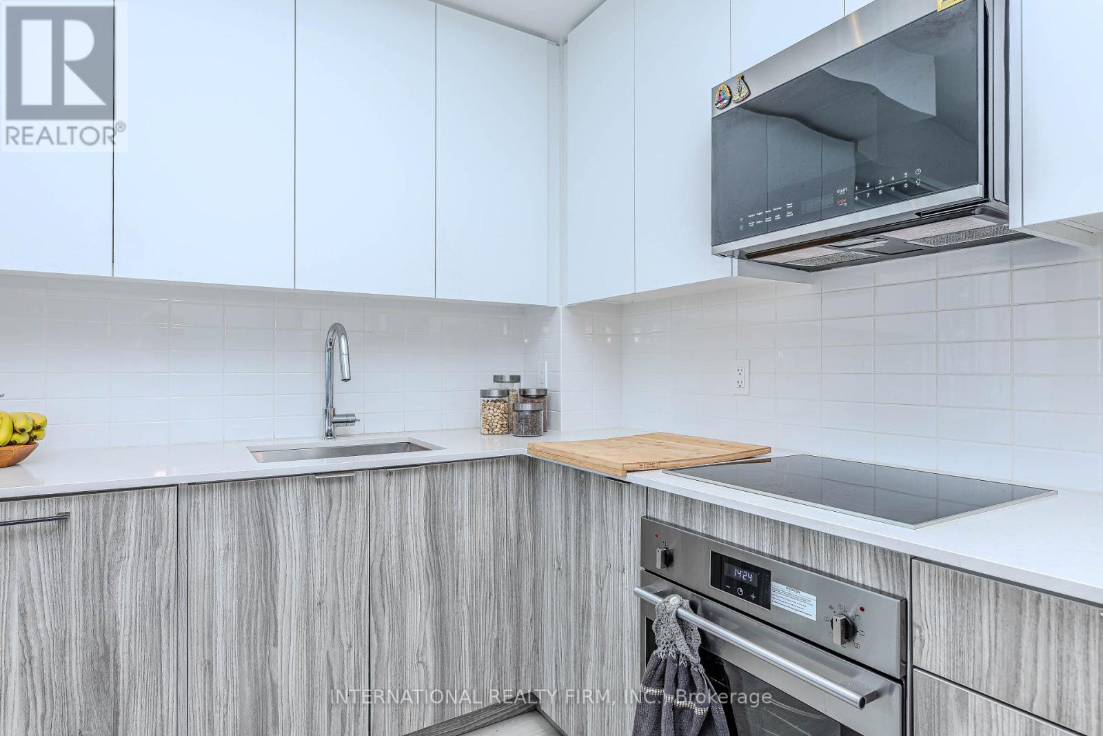 1307 - 2481 Taunton Road, Oakville, Ontario  L6H 3R7 - Photo 19 - W12660036