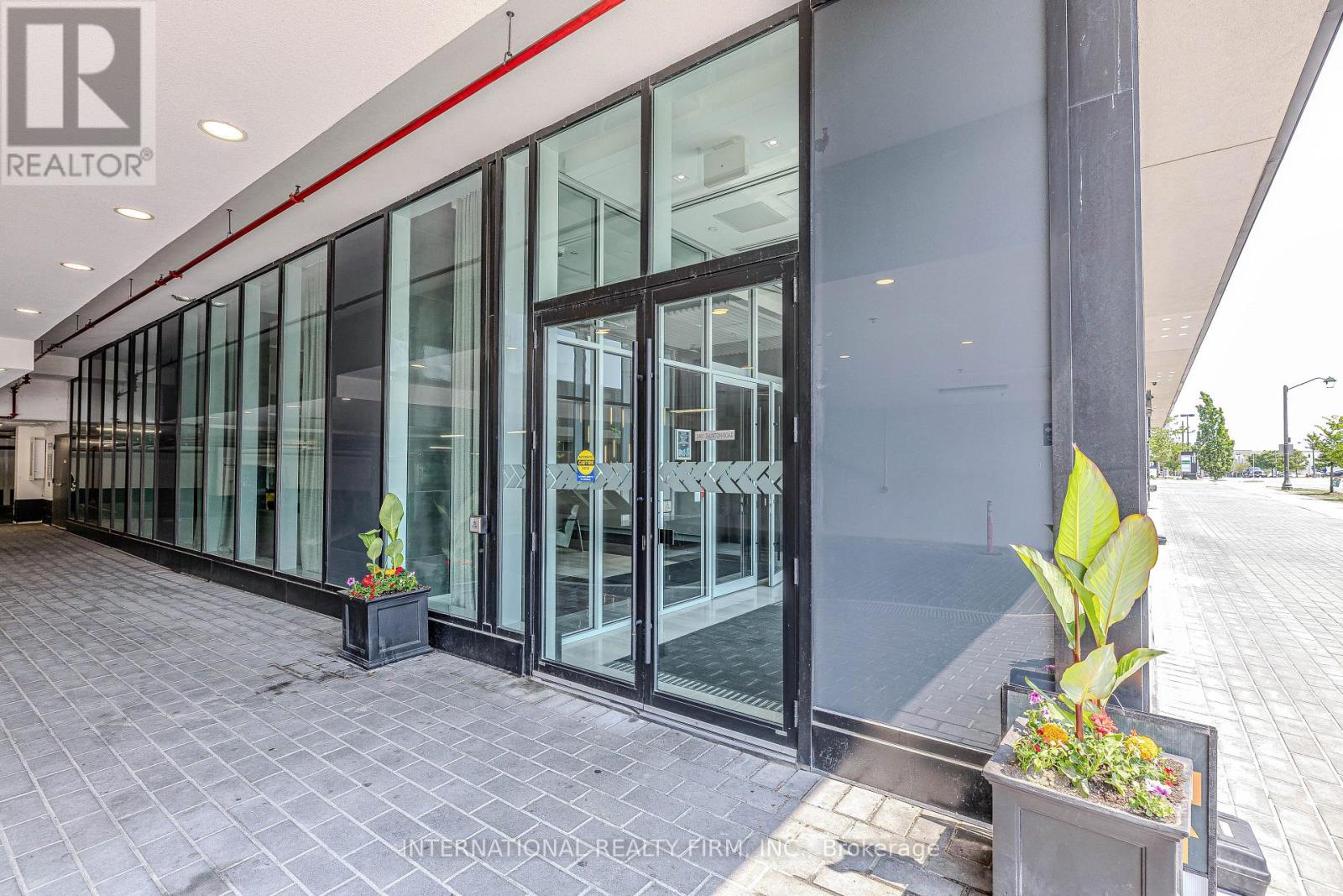 1307 - 2481 Taunton Road, Oakville, Ontario  L6H 3R7 - Photo 3 - W12660036