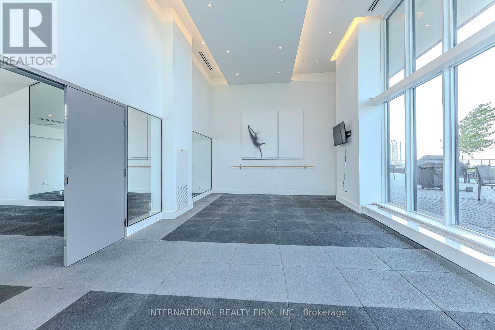 1307 - 2481 Taunton Road, Oakville, Ontario  L6H 3R7 - Photo 32 - W12660036