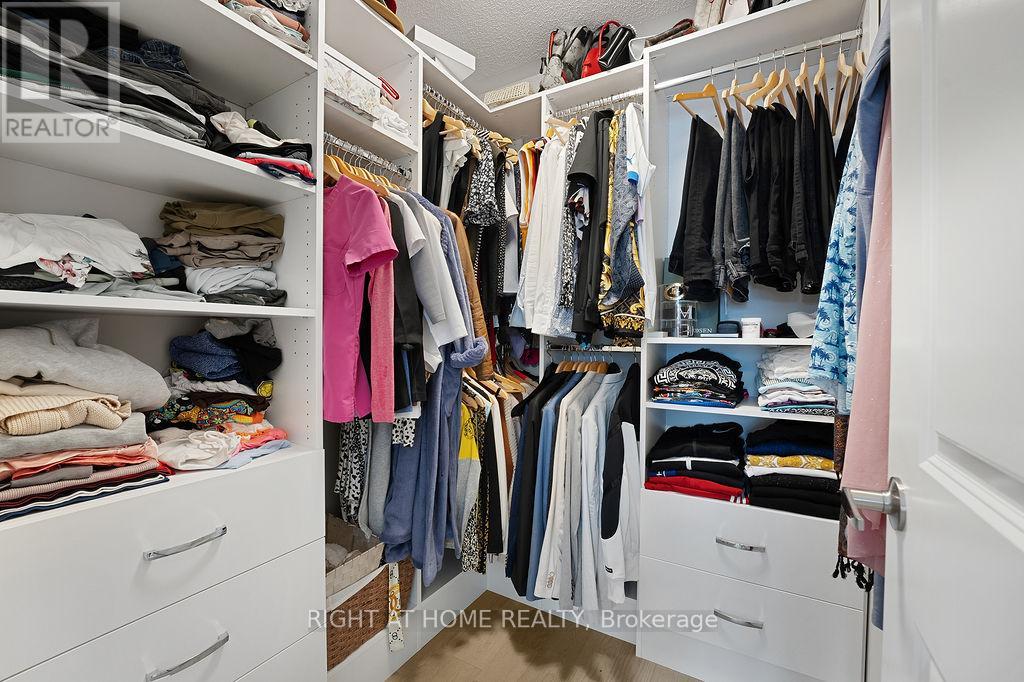 3033 John Mckay Boulevard, Oakville, Ontario  L6H 4K5 - Photo 14 - W12660064