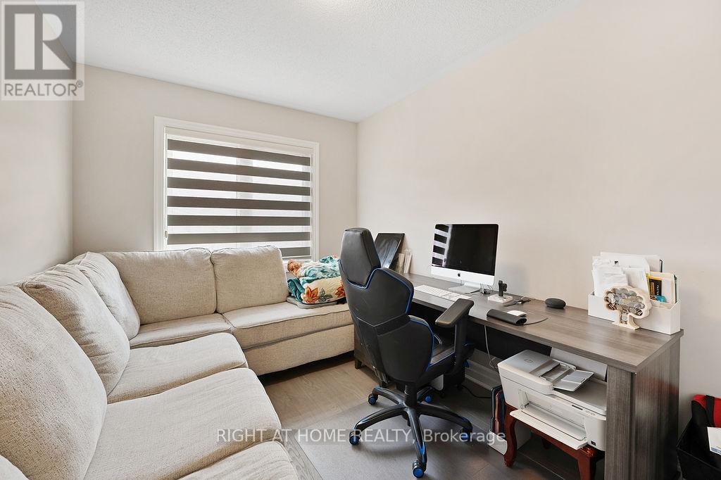 3033 John Mckay Boulevard, Oakville, Ontario  L6H 4K5 - Photo 18 - W12660064