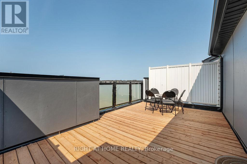 3033 John Mckay Boulevard, Oakville, Ontario  L6H 4K5 - Photo 21 - W12660064