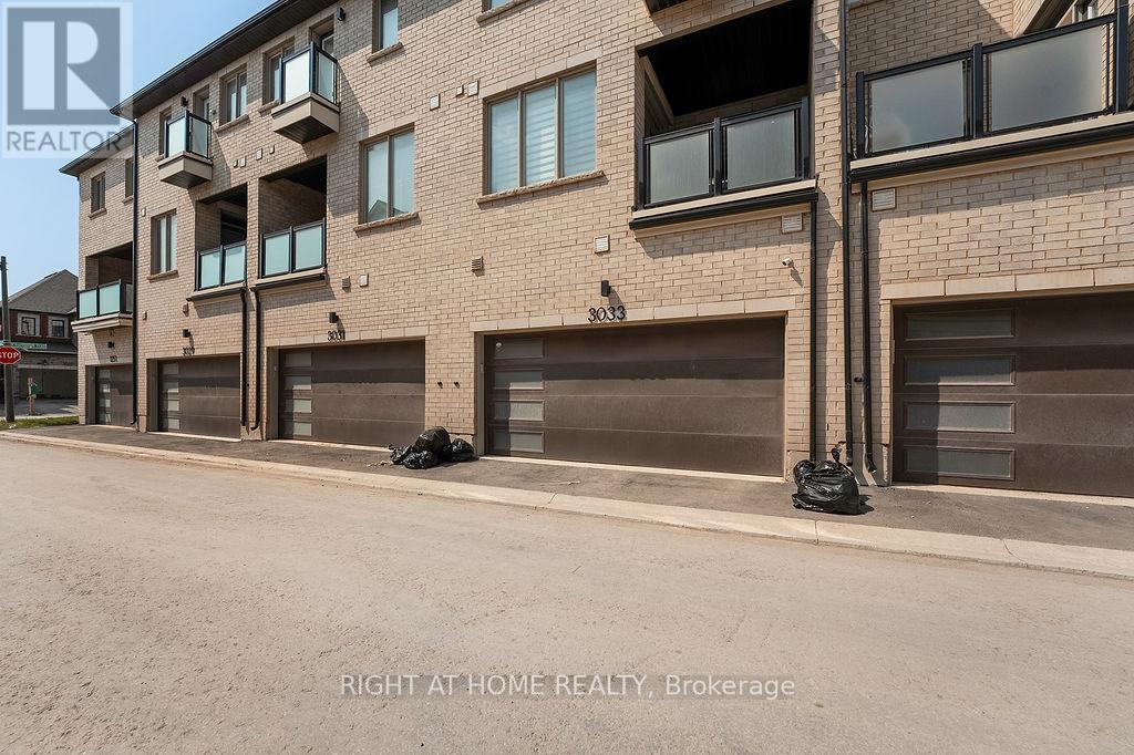 3033 John Mckay Boulevard, Oakville, Ontario  L6H 4K5 - Photo 24 - W12660064