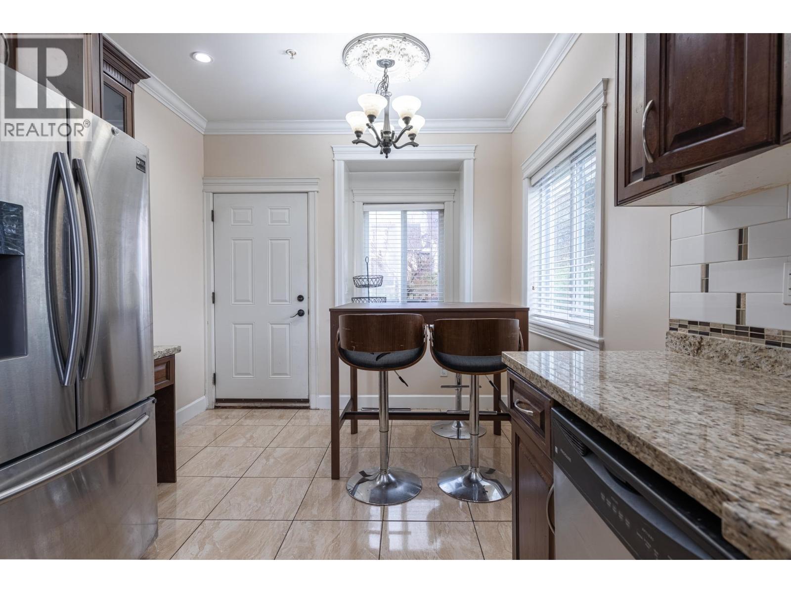 741 E 61st Avenue, Vancouver, British Columbia  V5X 2C1 - Photo 10 - R3074999