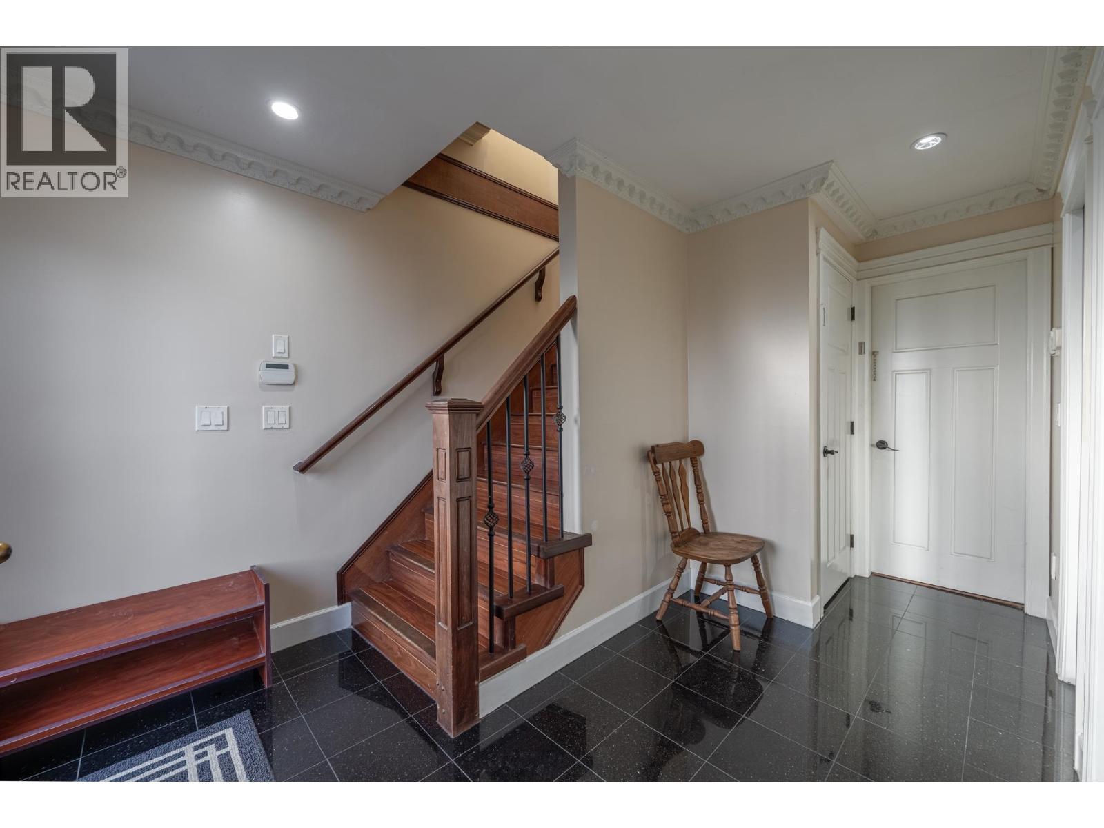 741 E 61st Avenue, Vancouver, British Columbia  V5X 2C1 - Photo 17 - R3074999