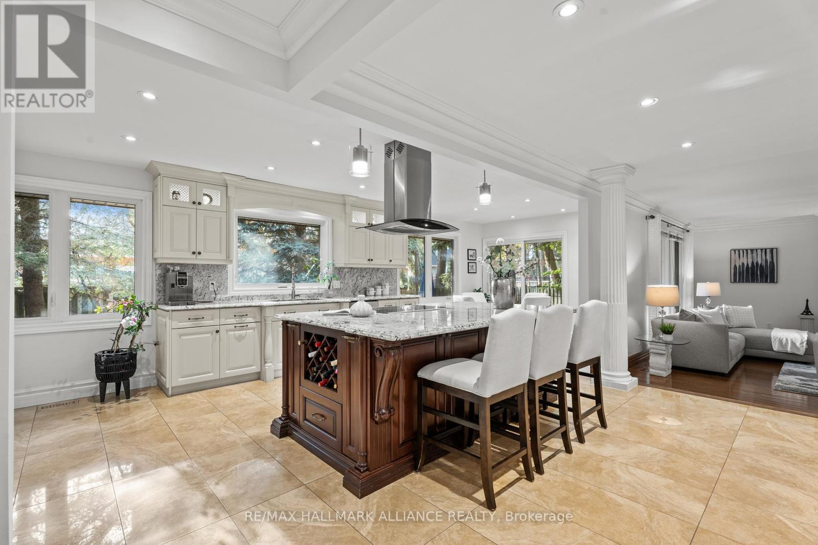 130 Tavistock Square, Oakville, Ontario  L6K 2V2 - Photo 13 - W12562064