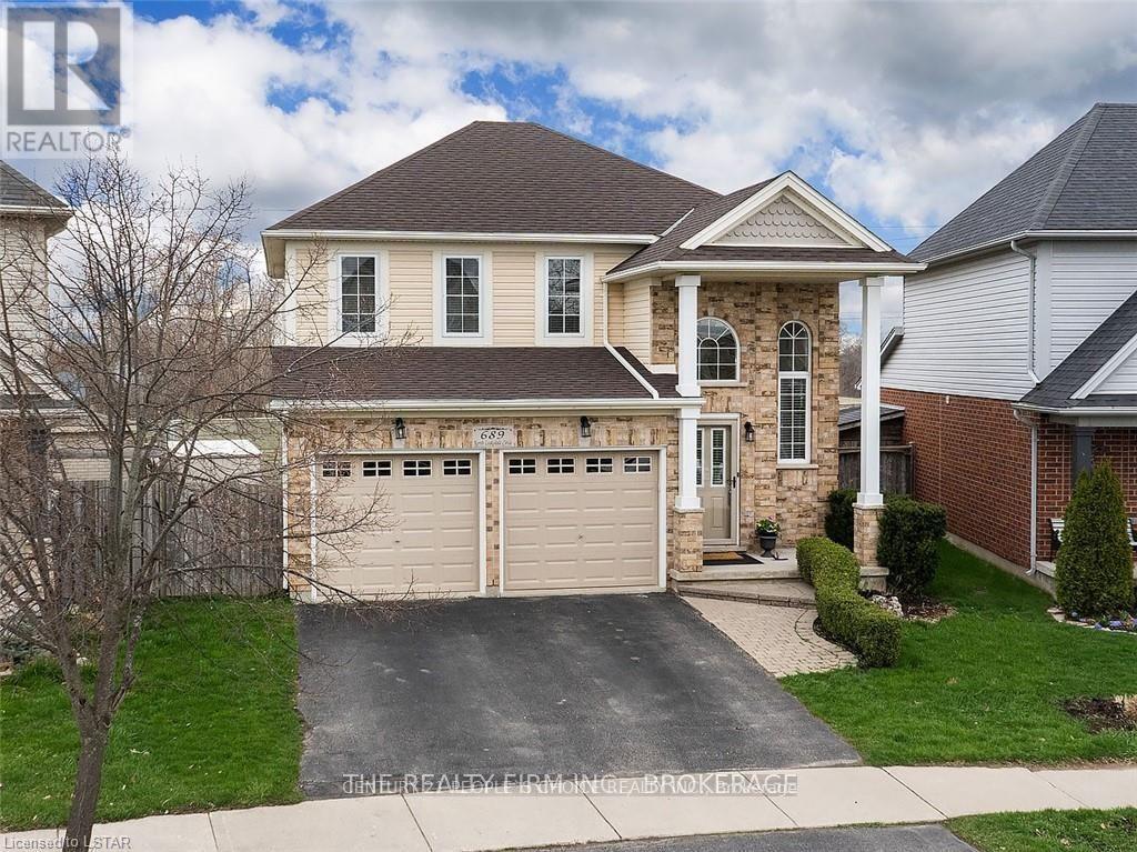 689 NORTH LEAKSDALE CIRCLE W, London South, Ontario