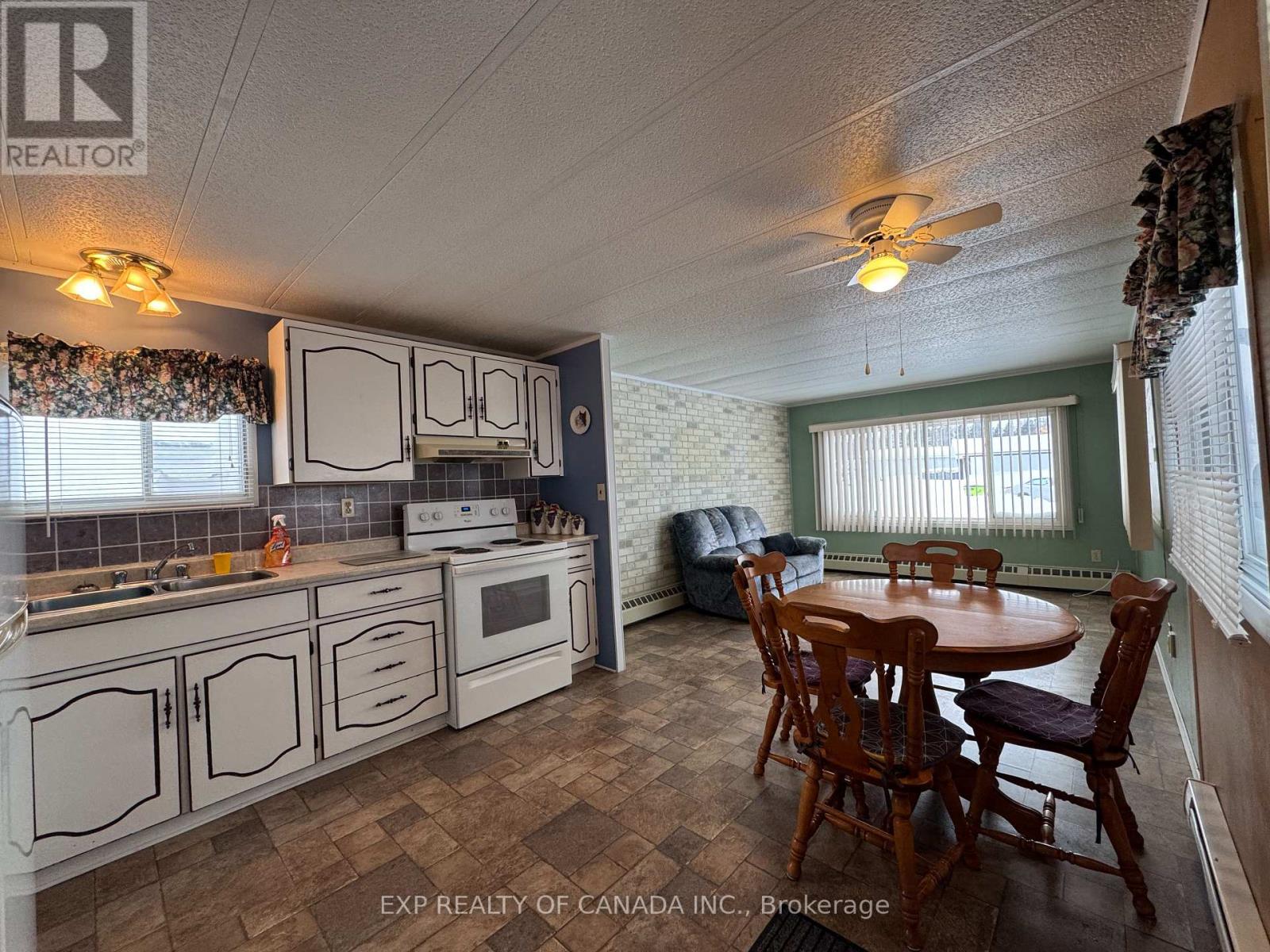 285 Evelyn Crescent, Timmins, Ontario  P4N 7C2 - Photo 3 - T12660096