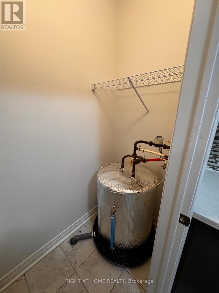 520 - 39 New Delhi Drive S, Markham, Ontario  L3S 0E1 - Photo 7 - N12526202