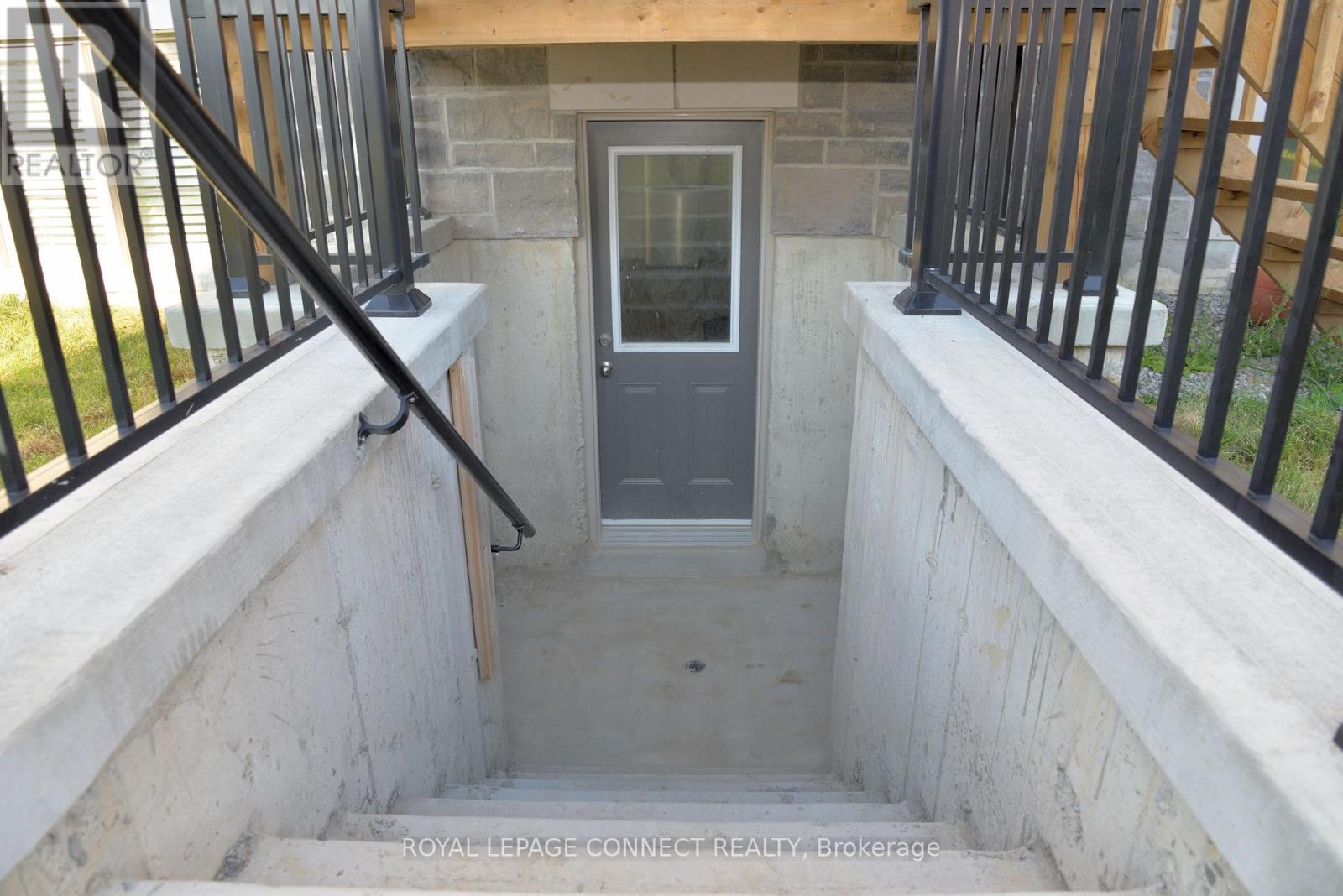 218 Doug Finney Street, Oshawa, Ontario  L1K 3G3 - Photo 8 - E12660082