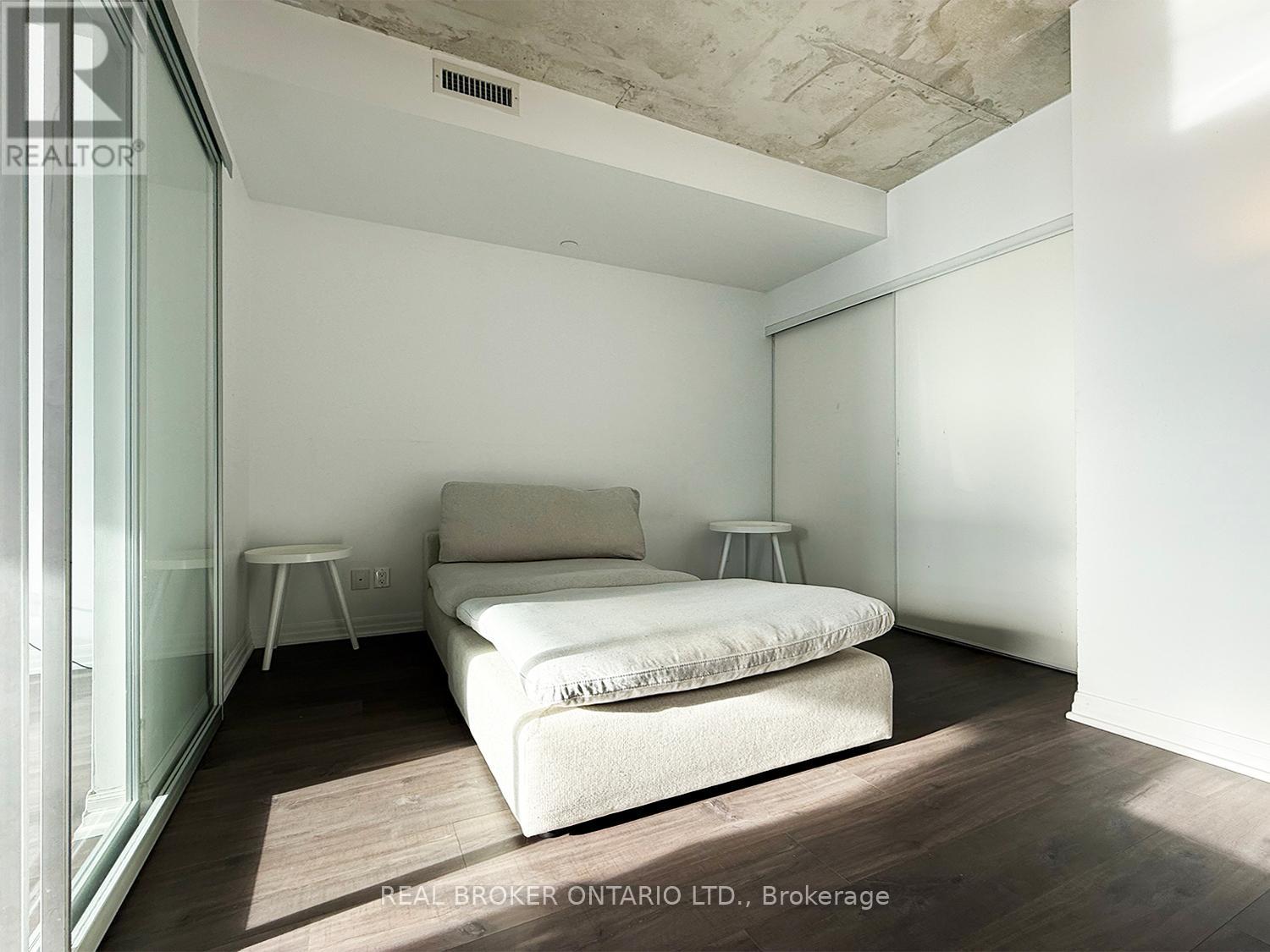 2807 - 88 Blue Jays Way, Toronto, Ontario  M5V 0L7 - Photo 5 - C12539588