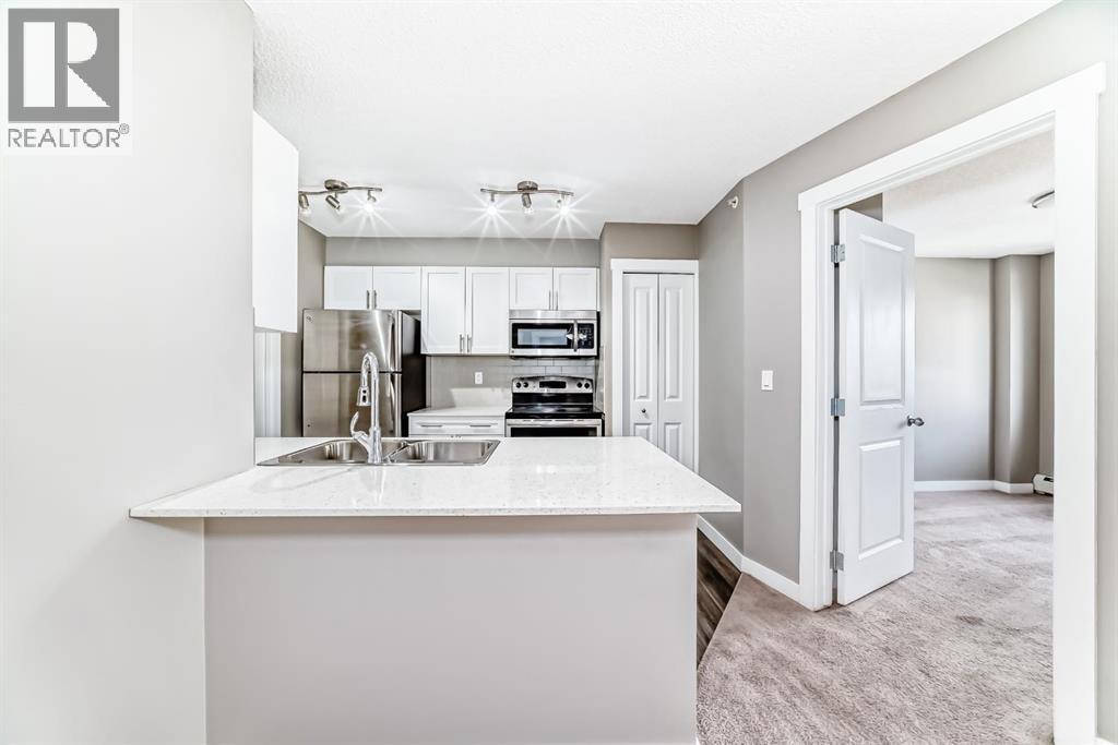 606, 20 Kincora Glen Park Nw, Calgary, Alberta  T3R 1R9 - Photo 5 - A2276367