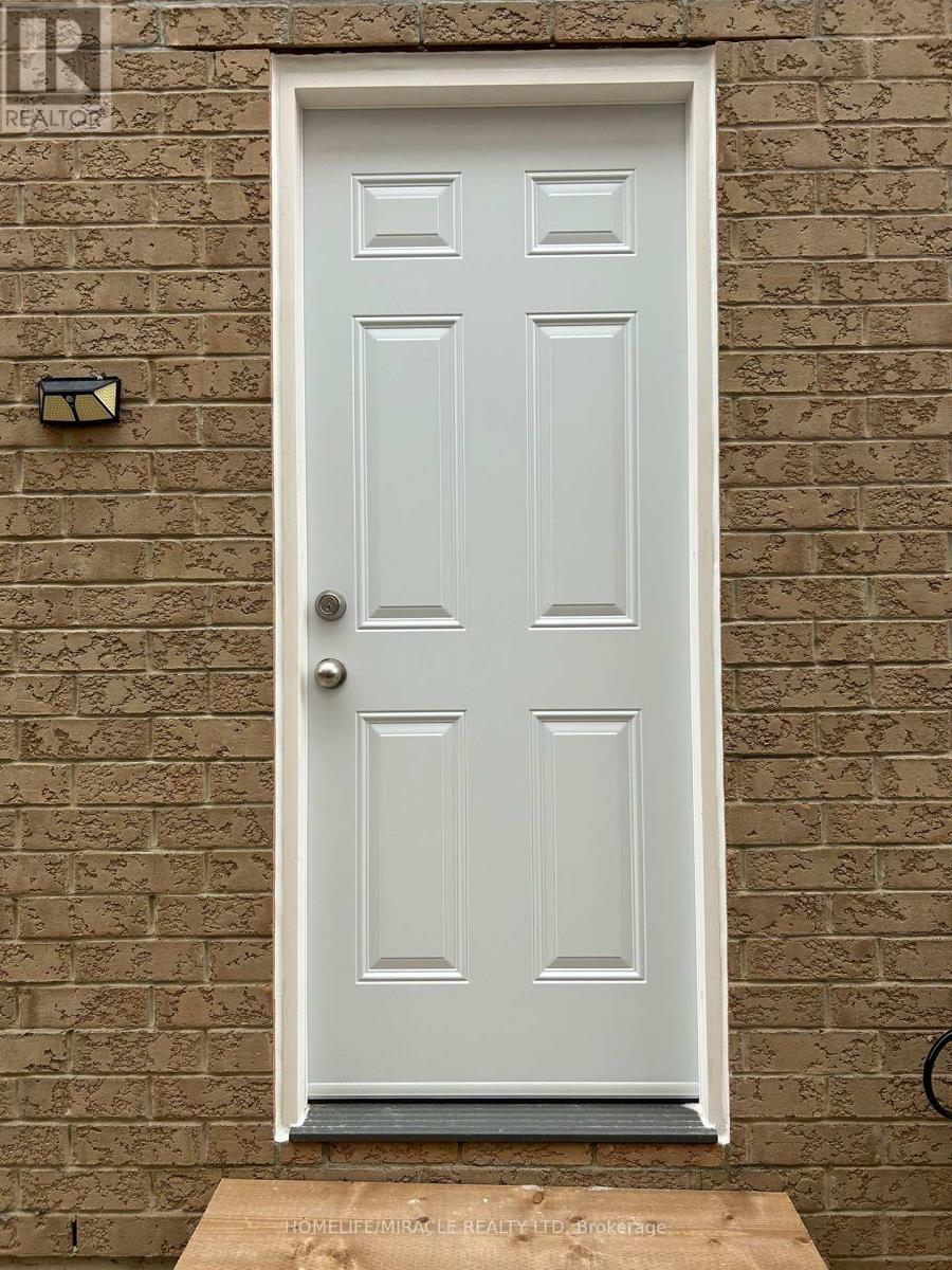 Basement - 28 Bearwood Street, Brampton, Ontario  L7A 1Y8 - Photo 2 - W12658710