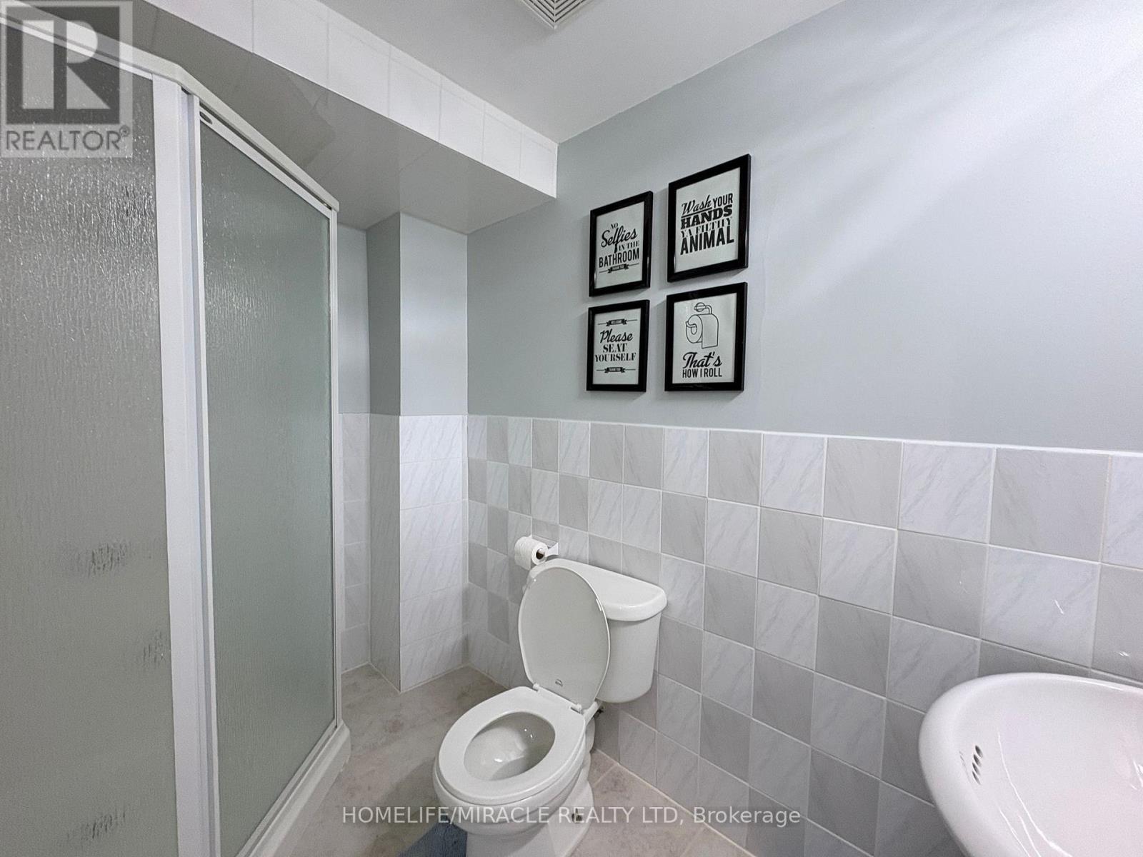 Basement - 28 Bearwood Street, Brampton, Ontario  L7A 1Y8 - Photo 9 - W12658710