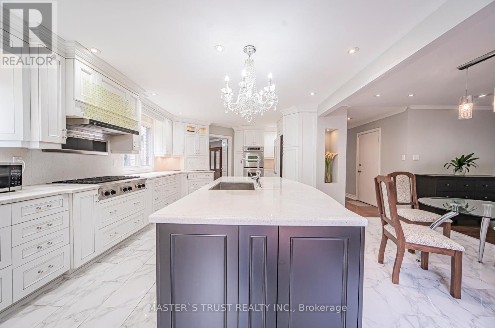 5 Saddletree Drive, Toronto, Ontario  M2H 3L1 - Photo 13 - C12660108