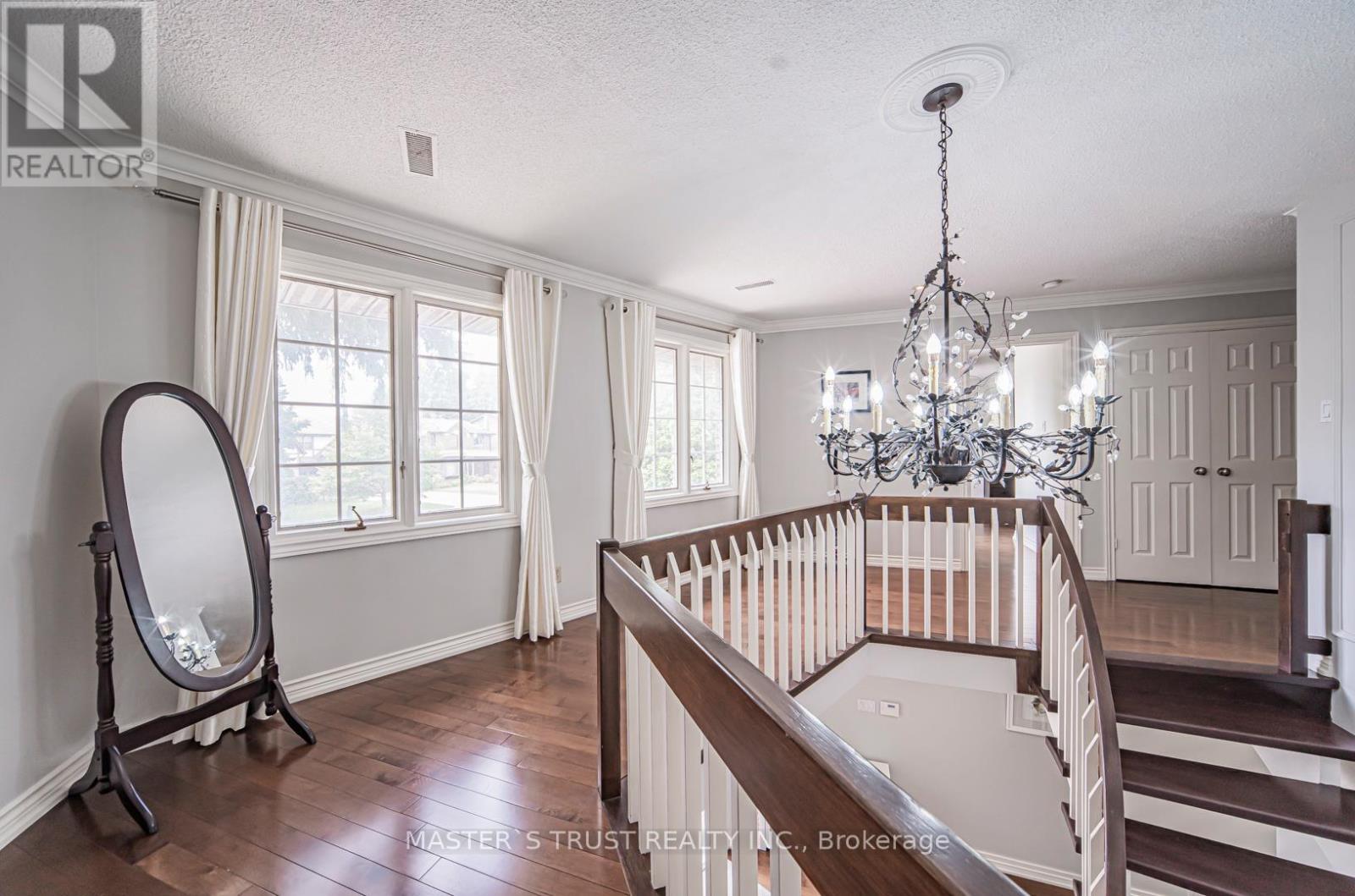 5 Saddletree Drive, Toronto, Ontario  M2H 3L1 - Photo 6 - C12660108