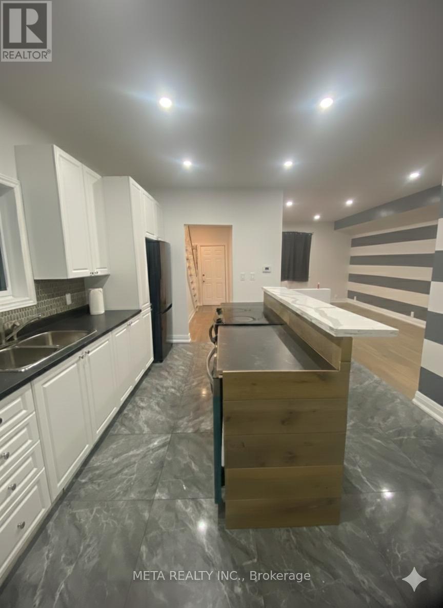 636 Union Street, Peterborough, Ontario  K9H 3V5 - Photo 4 - X12659916