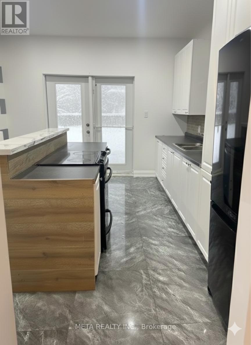 636 Union Street, Peterborough, Ontario  K9H 3V5 - Photo 3 - X12659916