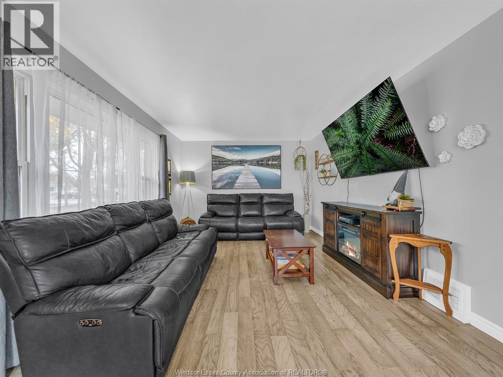994 Homedale Boulevard, Windsor, Ontario  N8S 2T2 - Photo 3 - 25028069
