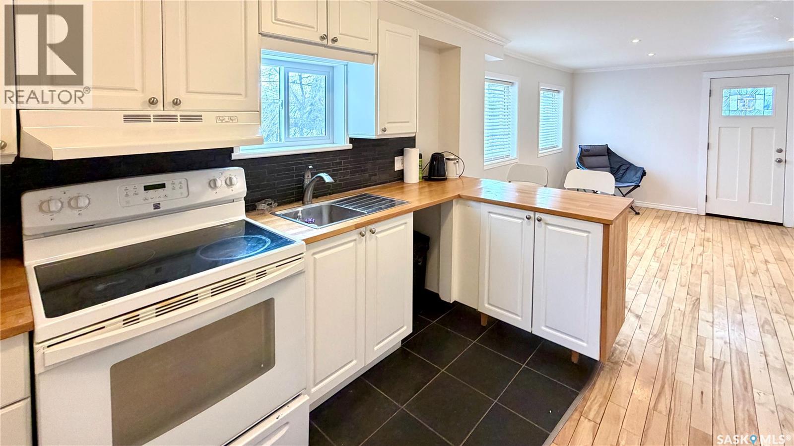 227 Douglass Street, Outlook, Saskatchewan  S0L 2N0 - Photo 15 - SK026067