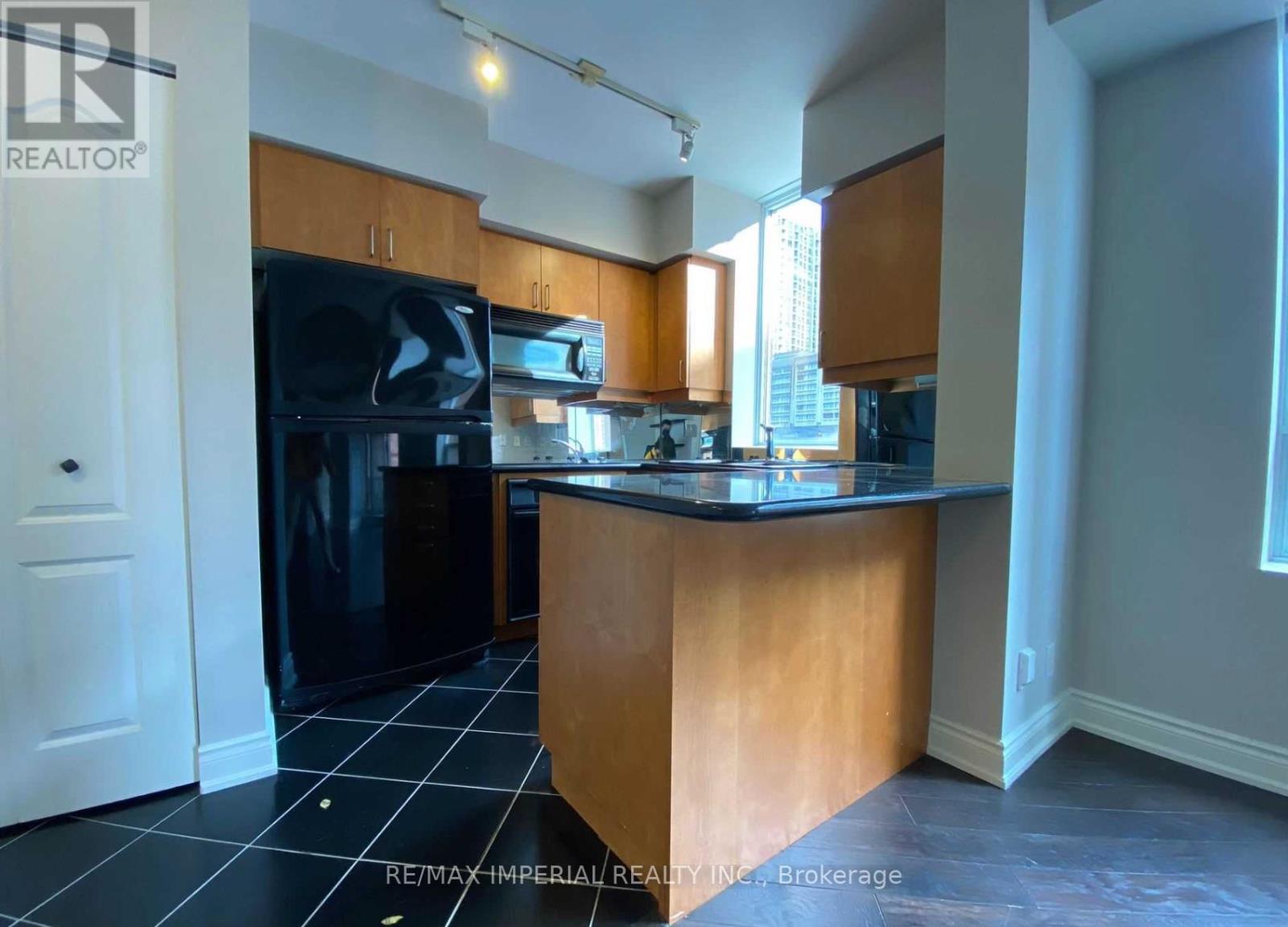 704 - 20 Collier Street, Toronto, Ontario  M4W 3Y4 - Photo 2 - C12660116
